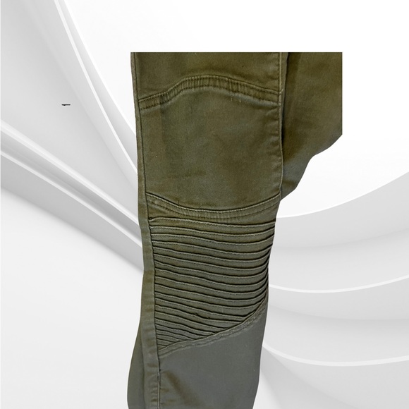 Poured in Blue (green) jeans size 1 - Picture 3 of 5